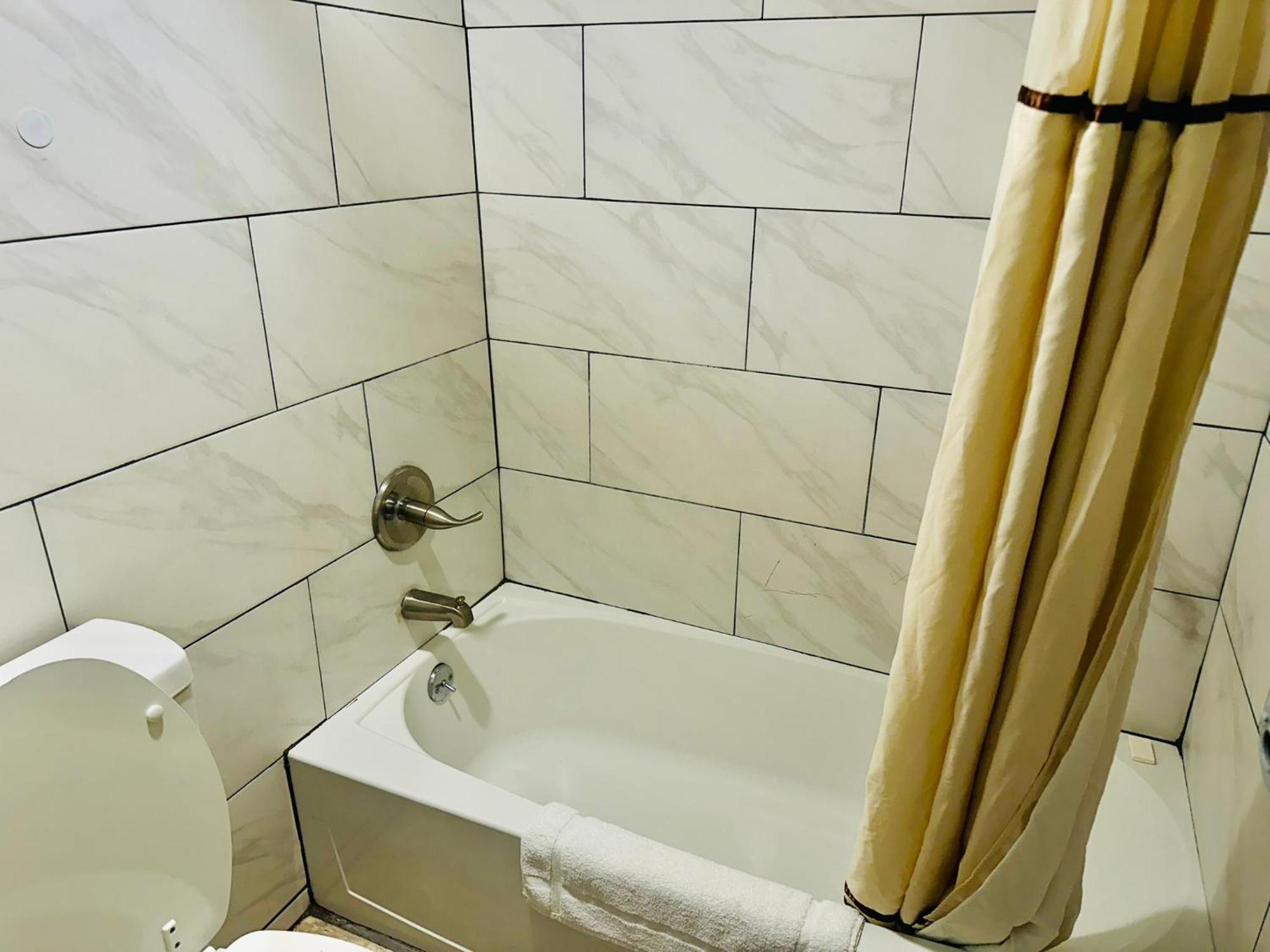 Travel Inn Bristol Near State Street Екстер'єр фото