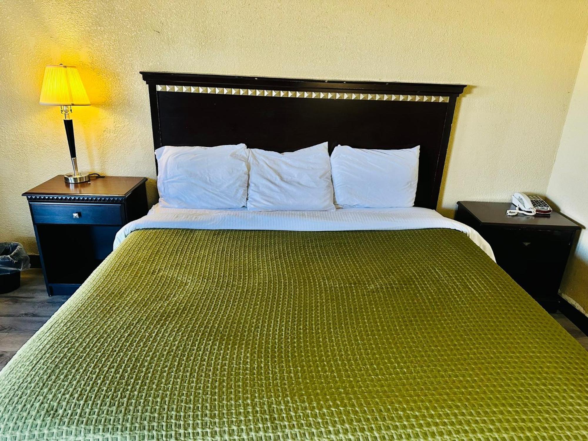 Travel Inn Bristol Near State Street Екстер'єр фото